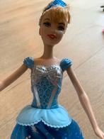 Assepoester Barbie rok kan draaien zie foto’s, Kinderen en Baby's, Speelgoed | Poppen, Ophalen of Verzenden, Zo goed als nieuw