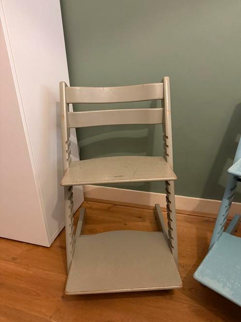 Trip Trap stoel taupe/ grijs, Kinderen en Baby's, Kinderstoelen, Gebruikt, Meegroeistoel, Ophalen