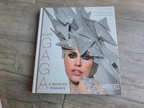 Lady Gaga A monster romance, Boeken, Mode, Zo goed als nieuw, Ophalen of Verzenden