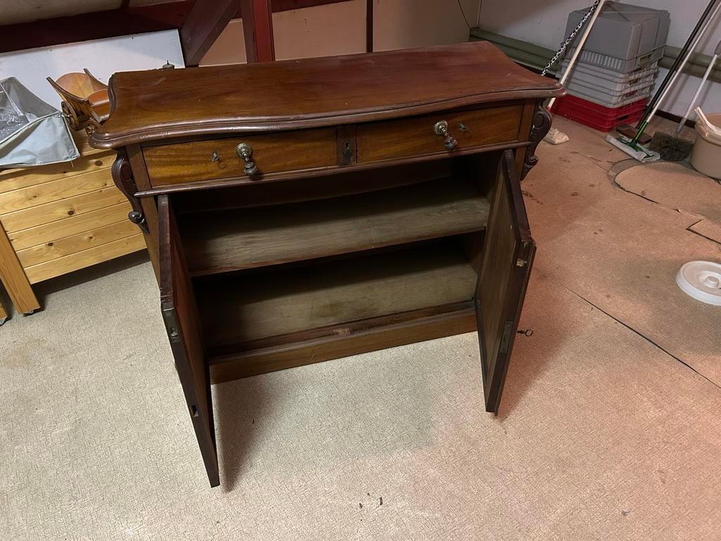 Antiek houten kastje - 115x45x85 cm, Ophalen