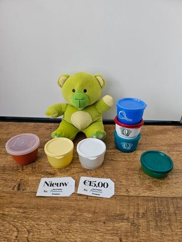 * Tupperware nieuwe verschillende kleine bakjes set €15,00 beschikbaar voor biedingen