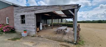 Overkapping met bar beschikbaar voor biedingen
