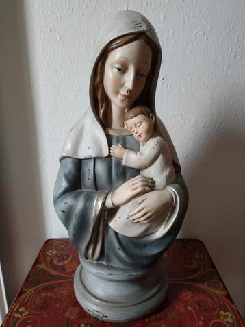 Prachtig groot decoratief beeld van Maria met Jezus* beschikbaar voor biedingen