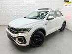 Volkswagen T-Roc 1.5 TSI 3x R Line PANO VIRTUAL CAM ACC IQ, 1258 kg, Zwart, 4 cilinders, 150 pk