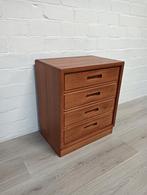 Houten ladekastje, vintage. Dyrlund, Huis en Inrichting, Kasten | Dressoirs, Ophalen, Minder dan 50 cm, Teakhout, Zo goed als nieuw