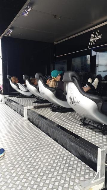 4 complete Race Simulators beschikbaar voor biedingen