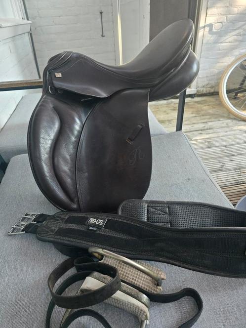 Rossner Amerika 17 inch met diepe zit., Dieren en Toebehoren, Paarden en Pony's | Zadels, Gebruikt, Dressuur, Ophalen of Verzenden