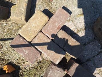 Oud gebakken keiformaat 90 m2 beschikbaar voor biedingen