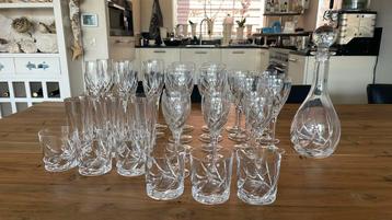 Set kristallen glazen WEDGWOOD TOSCANE beschikbaar voor biedingen