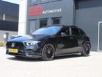 Mercedes A-klasse 220 Amg-line Premium Plus |Pano|Sfeer|VOL!, Gebruikt, Euro 6, Zwart, Bedrijf