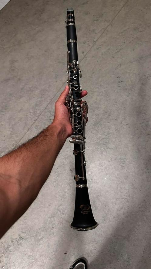 klarinet, Muziek en Instrumenten, Blaasinstrumenten | Klarinetten, Zo goed als nieuw, Bes-klarinet, Ophalen of Verzenden