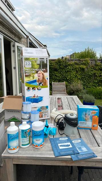 Intex zwembad 2,2 x 1,5 x 0,6 / 1662 liter beschikbaar voor biedingen