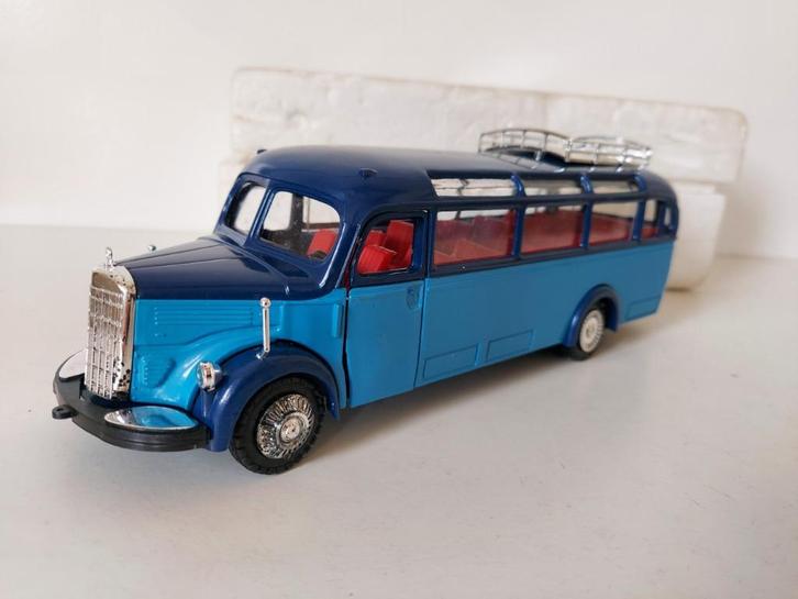 NZG Mercedes-Benz O-3500 Omnibus two tone blauw, Hobby en Vrije tijd, Modelauto's | 1:43, Nieuw, Bus of Vrachtwagen, Overige merken