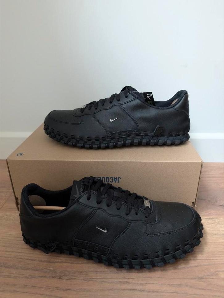Nike J Force 1 Low LX SP Jacquemus maat 48,5, Kleding | Heren, Schoenen, Nieuw, Zwart, Ophalen of Verzenden