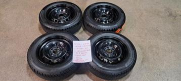 Winterbanden Renault Megane 195/65R15 91nieuwe stalen velgen beschikbaar voor biedingen