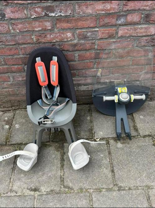 Qibbel Air RIO voorzitje, windscherm en 2 stuuradapters, Fietsen en Brommers, Fietsaccessoires | Fietsstoeltjes, Zo goed als nieuw