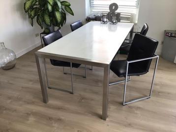Tafel geborsteld metaal met wit blad 190x90cm beschikbaar voor biedingen