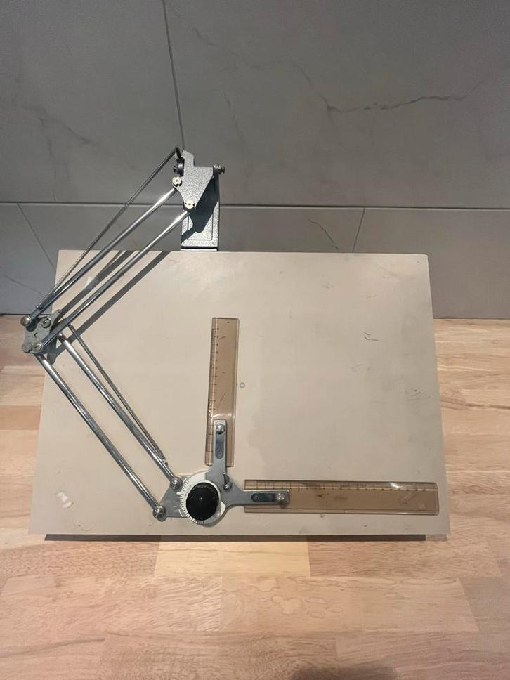 Tekentafel in nette staat, Doe-het-zelf en Verbouw, Tekentafels, Gebruikt, Minder dan 130 cm, Ophalen of Verzenden