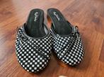 Slippers maat 39, Zwart, Nieuw, Sandalen of Muiltjes, Ophalen of Verzenden