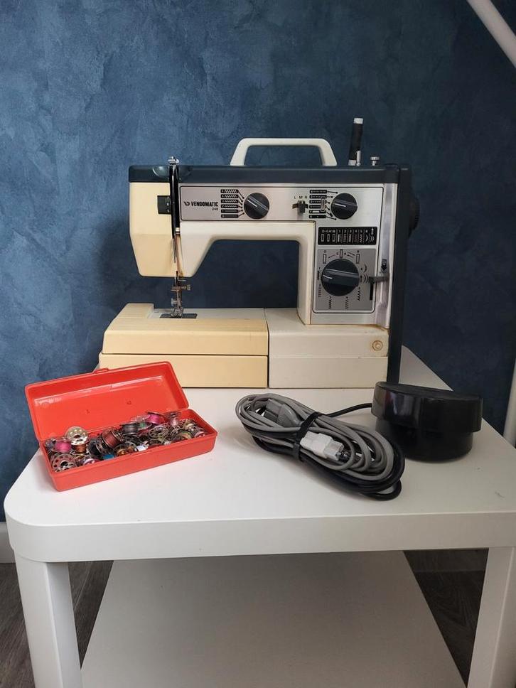 Vendomatic 248 Naaimachine - Gebruikt, Hobby en Vrije tijd, Naaimachines en Toebehoren, Gebruikt, Naaimachine, Overige merken