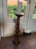 Grote zware kerk kandelaar., Ophalen