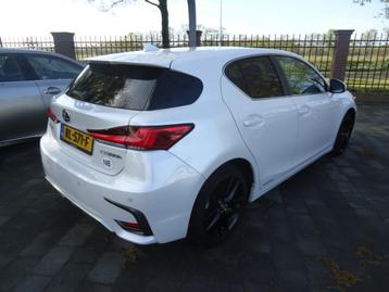 Lexus CT-H 200h Hybrid 136pk Wit FACELIFT LAUNCH EDITION beschikbaar voor biedingen