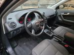 Audi A3 Sportback 1.9 TDI Attraction Pro Line Business Pano, Voorwielaandrijving, Stof, Gebruikt, 4 cilinders
