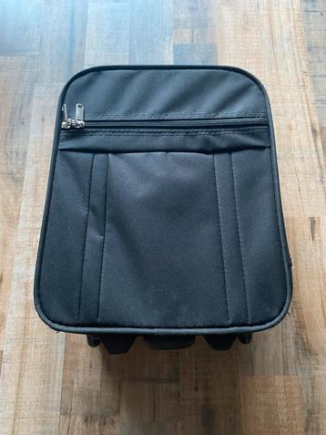 Handbagage koffer zwart beschikbaar voor biedingen