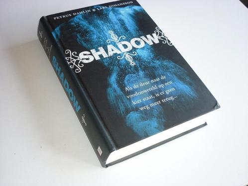 Dahlin / Johansson: SHADOW (voodoo wereld), Boeken, Fantasy, Gelezen, Ophalen of Verzenden