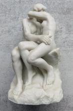 Wit beeld De kus van Rodin 16 cm hoog, Ophalen of Verzenden, Zo goed als nieuw, Mens