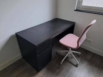 Malm Bureau - Ikea beschikbaar voor biedingen