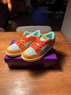 Nike SB Dunk Low Orange Emerald Rise 42, Nieuw, Ophalen of Verzenden, Sneakers of Gympen