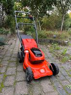 Husqvarna LC137i Accu Grasmaaier - Zo Goed Als Nieuw!, Ophalen, Cirkelmaaier, Accu-grasmaaier, Zo goed als nieuw
