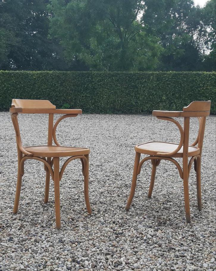 Set van 2 bistro stoelen model Thonet, Antiek en Kunst, Antiek | Meubels | Stoelen en Banken, Ophalen