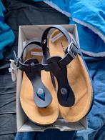 Nieuwe teenslippers maat 32., Ophalen, Nieuw, Schoenen