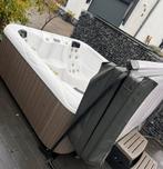 Wellis jacuzzi 6 persoons, Tuin en Terras, Bubbelbaden en Hottubs, Ophalen of Verzenden, Zo goed als nieuw