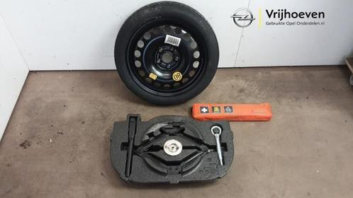 Krikset + reservewiel van een Opel Astra (Astra K 15-), Auto-onderdelen, Overige Auto-onderdelen, Opel, Gebruikt, 3 maanden garantie