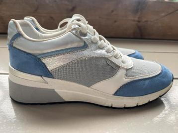 Esprit Sneakers Maat 40 beschikbaar voor biedingen