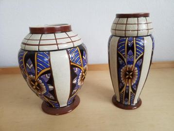 2 art deco vazen beschikbaar voor biedingen