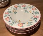 6 diepe borden Churchill Briar Rose, Ophalen of Verzenden, Zo goed als nieuw, Bord(en), Overige stijlen