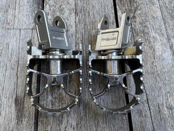 Pivot Pegz MK3 | CRF1000 2015-2017 | kantelbare voetsteunen beschikbaar voor biedingen