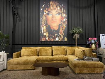 MEGA VEEL MERKBANKEN IN LELYSTAD  beschikbaar voor biedingen