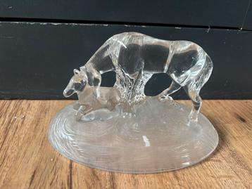 Glazen beeld paard met veulen beschikbaar voor biedingen