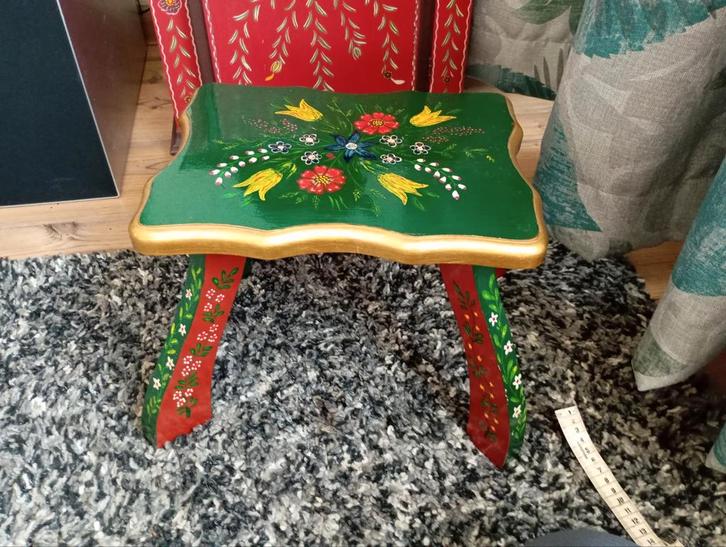 Hindeloper Krukje - Bloemig Boho Stijl, Huis en Inrichting, Krukjes, Gebruikt, Hout, Ophalen of Verzenden