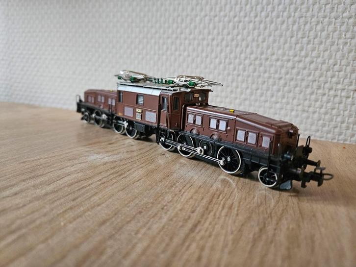 Mooie Marklin digitale bruine krokodil, Hobby en Vrije tijd, Modeltreinen | H0, Gebruikt, Locomotief, Gelijkstroom, Overige merken