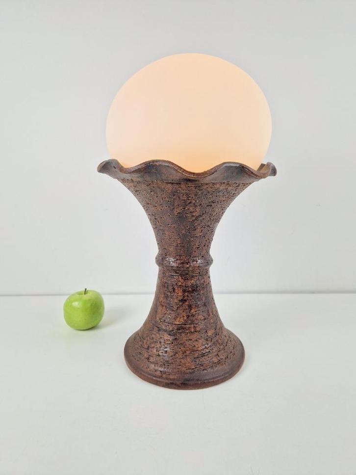 Vintage doria leuchten aardewerk brutalist vloer tafellamp, Huis en Inrichting, Lampen | Tafellampen, Gebruikt, Minder dan 50 cm