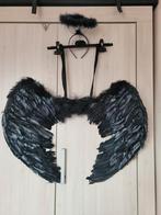 Zwarte Engelen Vleugels met Aureool, Kinderen en Baby's, Ophalen, Zo goed als nieuw, 146 t/m 152, Jongen of Meisje