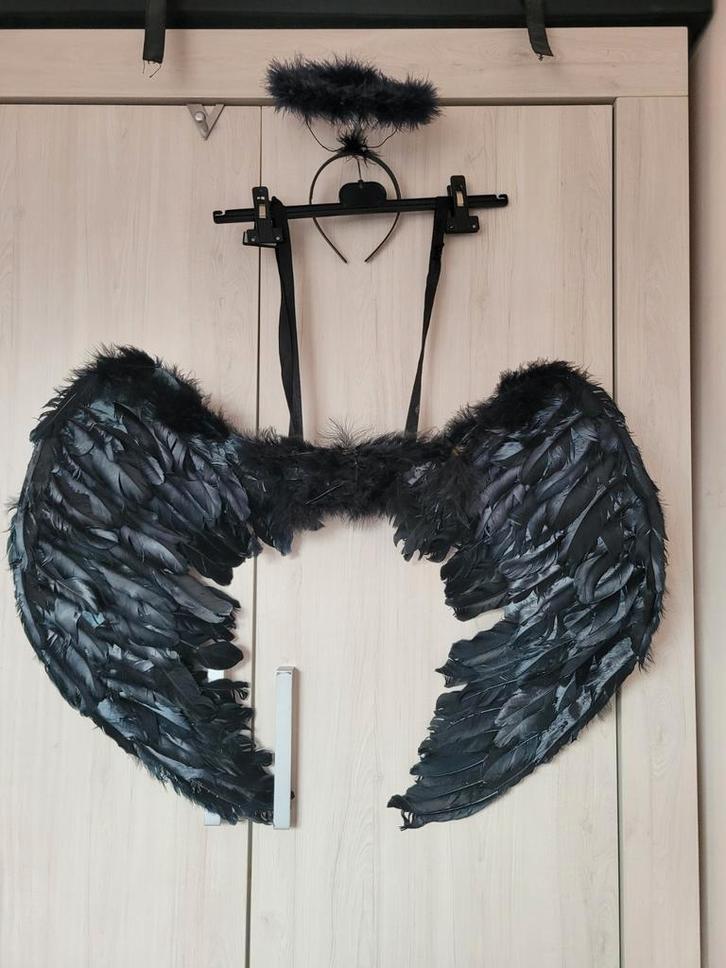 Zwarte Engelen Vleugels met Aureool, Kinderen en Baby's, Carnavalskleding en Verkleedspullen, Zo goed als nieuw, Jongen of Meisje