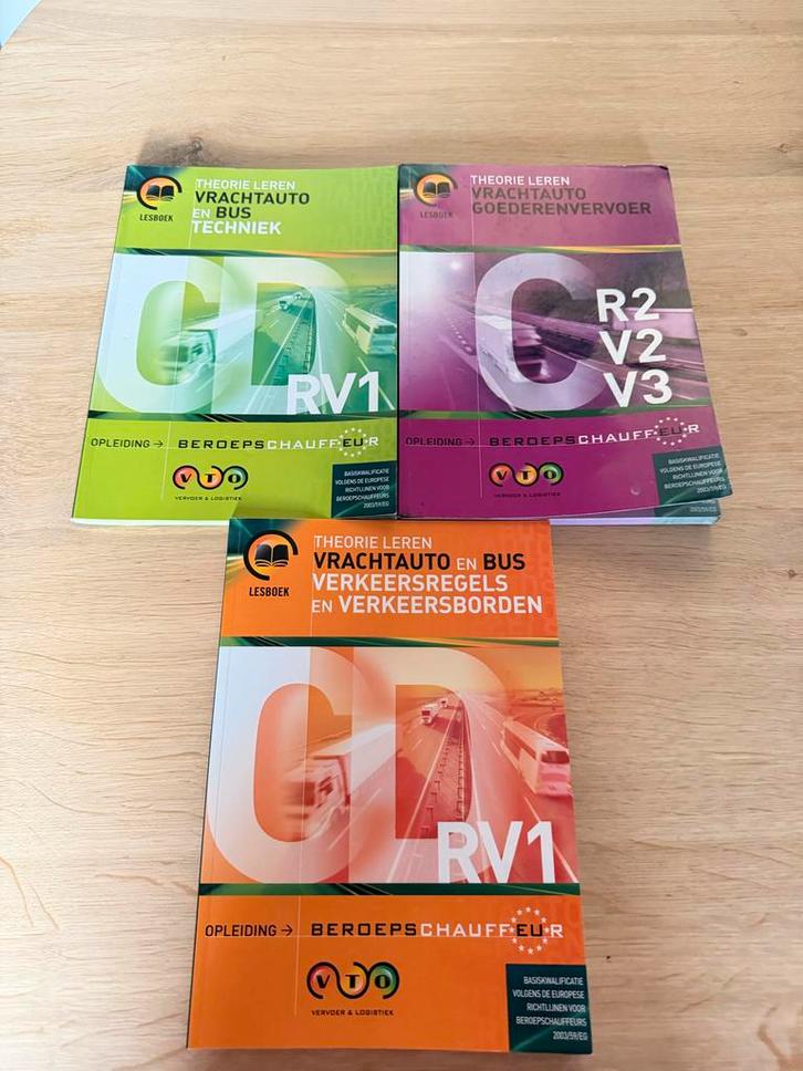 Theorieboeken vrachtwagen code 95 gebruikt, Boeken, Techniek, Gelezen, Autotechniek, Ophalen