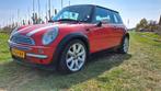 Mini 1.6 16V Cooper 2003 Rood, Auto's, Mini, Voorwielaandrijving, 15 km/l, Metallic lak, Zwart